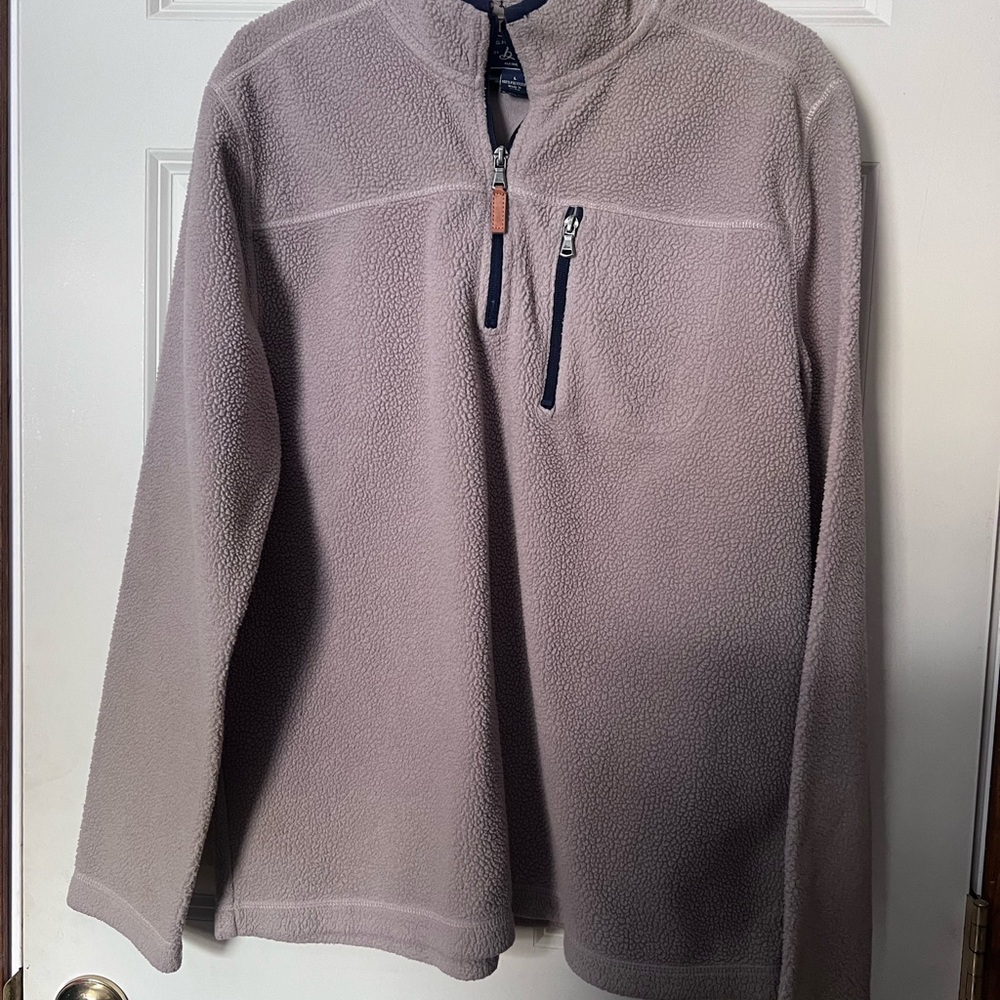 G.H. Bass & Co. Light Gray Fleece Pullover